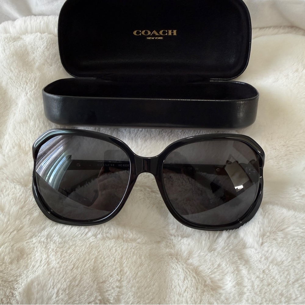 COACH Black Oversized Round Women's Sunglasses